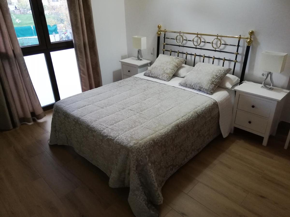 Puente Viejo De Buitrago Casa Enebro Apartment Buitrago del Lozoya Luaran gambar